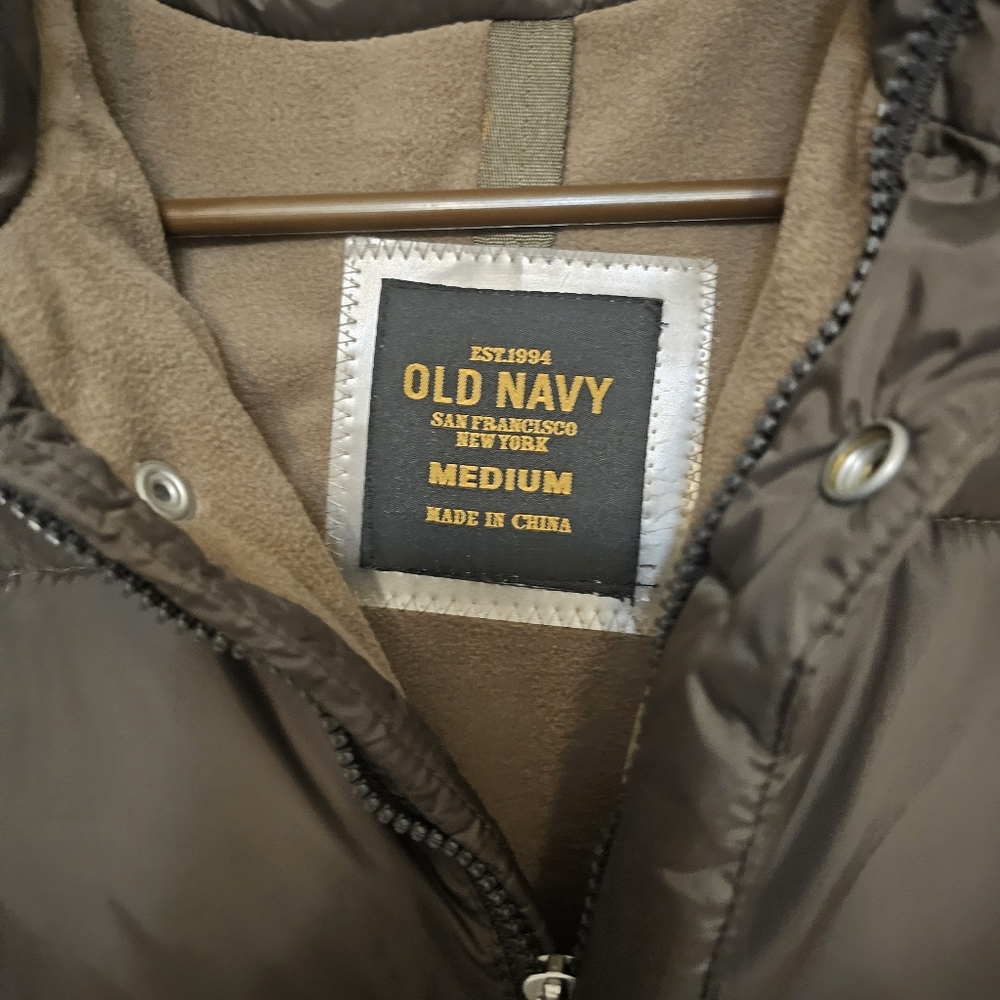 Old Navy Puffer Jacket - Picture 4 of 4